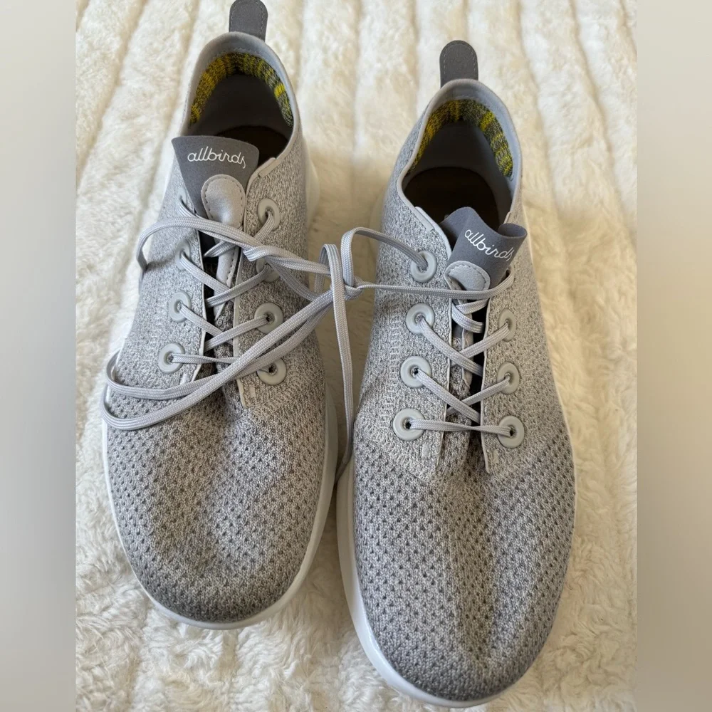 New men’s Allbirds tree Runners in Light Gray - Picture 1 of 5
